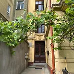 Livada 布拉索夫